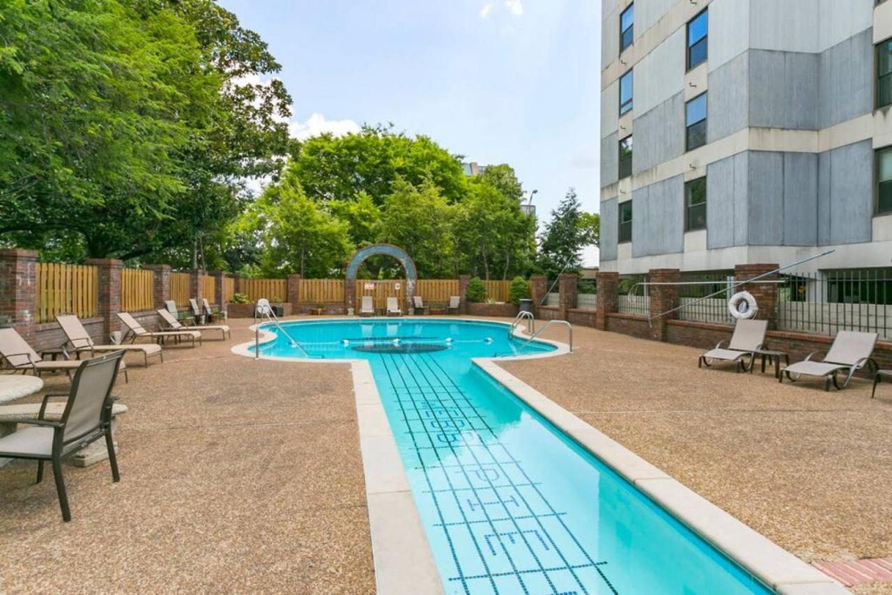 Music Row Retreat - 3 Beds, 1 Bedroom, Pool, Parking NashvilleNashville  Kültér fotó